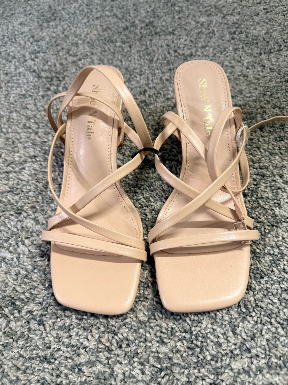 Shoe N Tale Beige Strappy Square-Toe Sandals NWOT